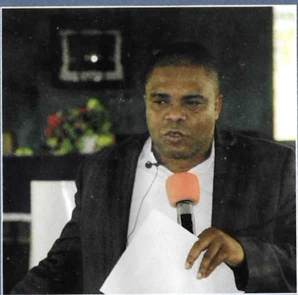 A KUTH Foundation director addressing the gathering during the 2012 prison outreach