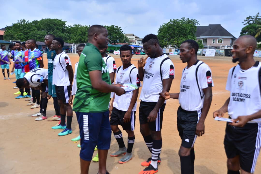 Official distributing materials to players